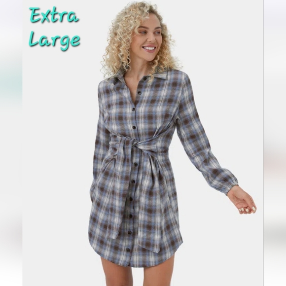 HALARA Dresses & Skirts - Halara Plaid Tie Front Dress